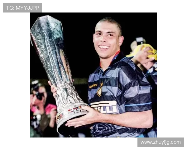 全球顶尖俱乐部足球明星的传奇故事与辉煌成就探秘 全球顶尖俱乐部足球明星的传奇故事与辉煌成就探秘